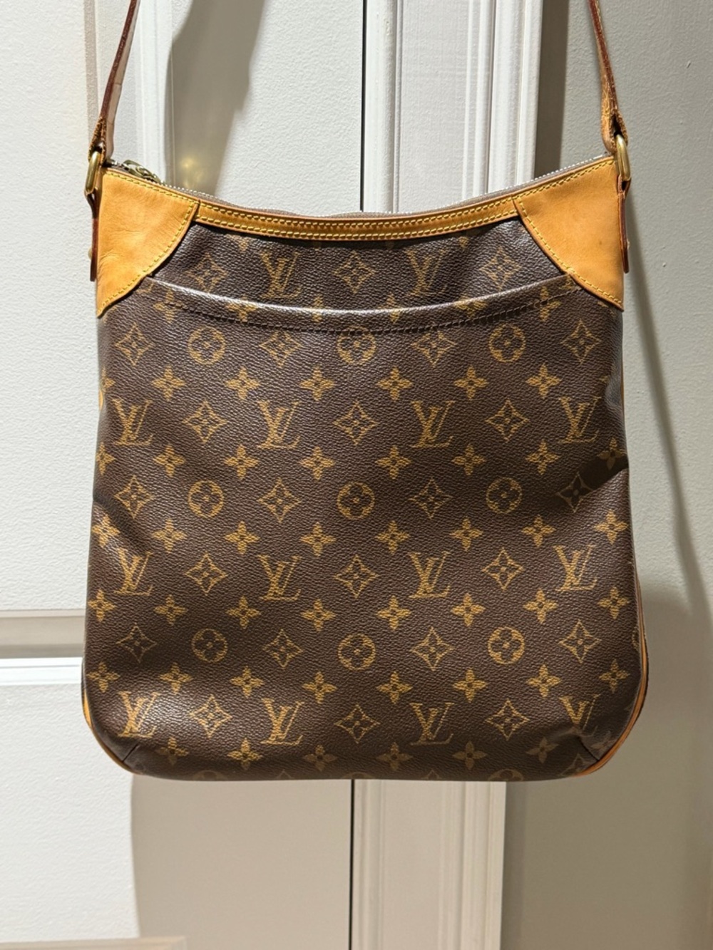 Louis Vuitton Odeon MM Brown Monogram Crossbody with Tan Leather Trim - Picture 16 of 16